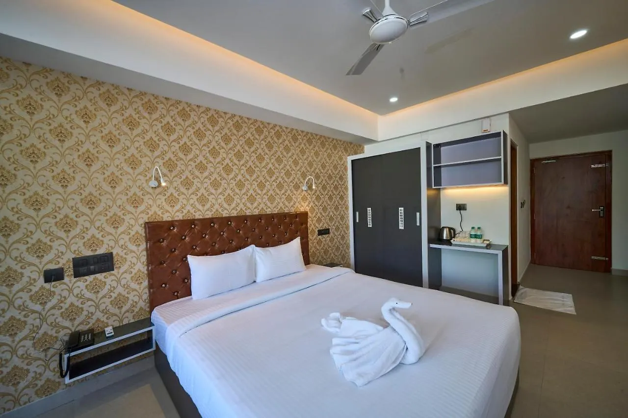 Venice Iva Residency Alappuzha Hotel